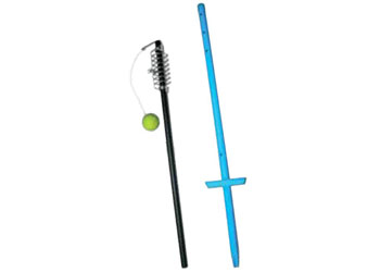 NYDA Spin Bat tennis set with two tennis rackets and balls, ideal for recreational tennis play.